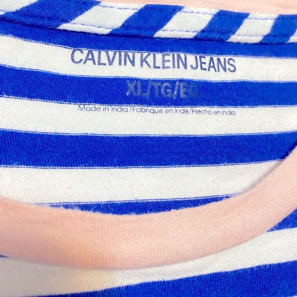 LIKE NEW - Picture 3 of 3